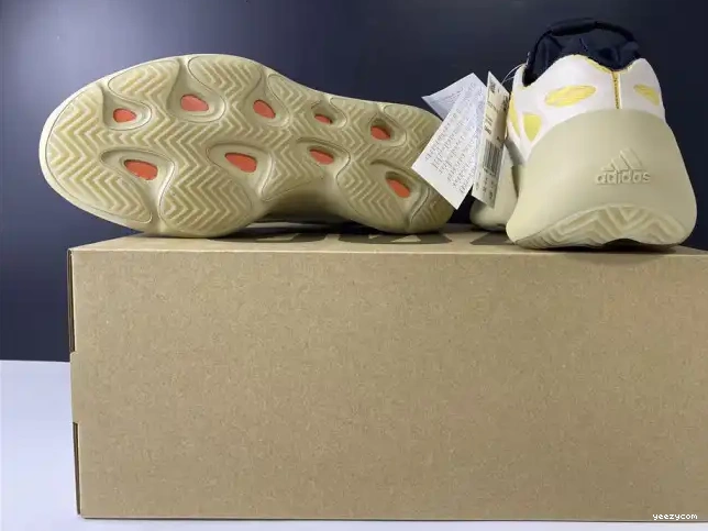 V3 YEEZY ADIDAS SRPHYM